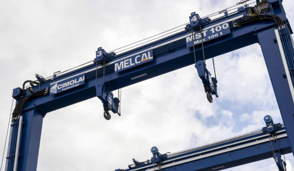 Melcal - Dalla Sicilia mezzi di sollevamento per il settore marino in tutto il mondo